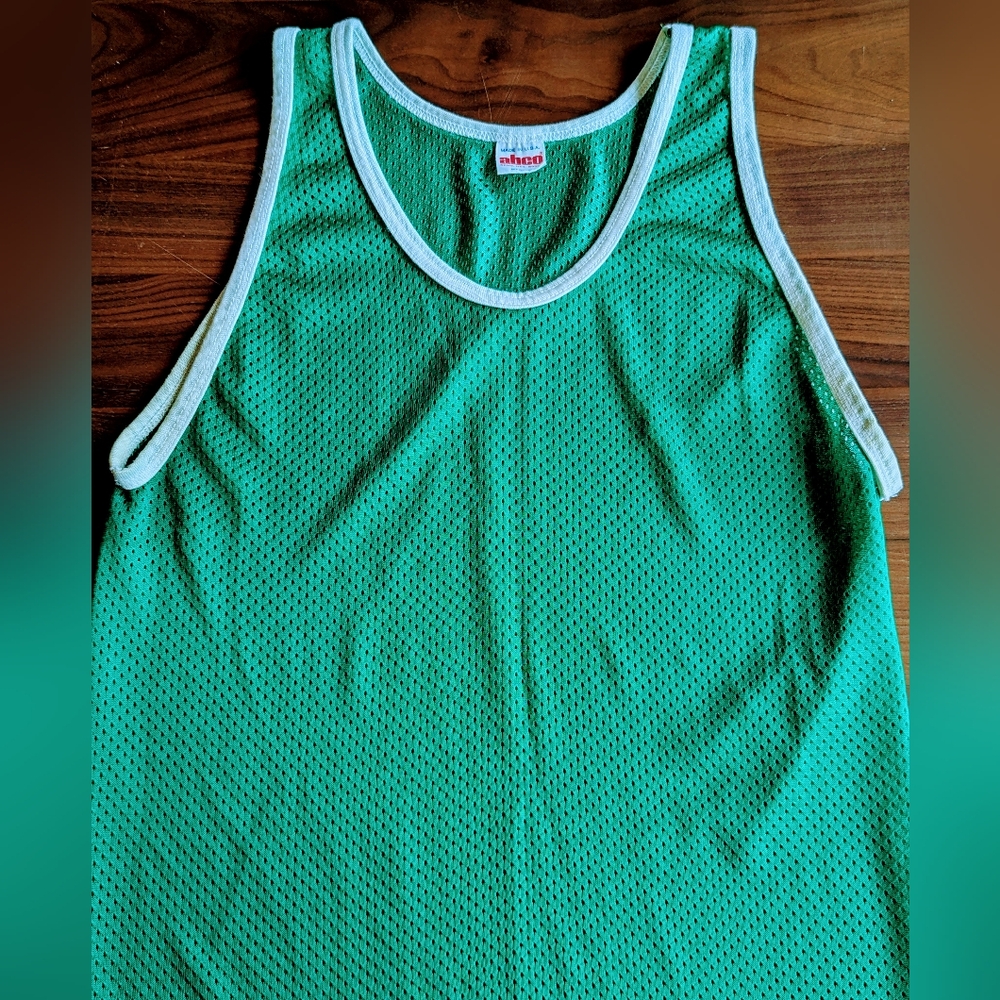 True Vintage Kelly Green Mesh Tank Top White Trim Size Medium Long ABCO Reno USA